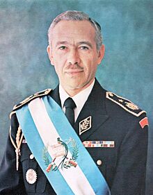 Foto alternativa del retrato presidencial de Kjell Eugenio Laugerud Garcia (b).jpg