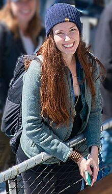 Gloria Dickie among 2018 Oregon State University Marine Science Fellows on board Discovery (cropped).jpg