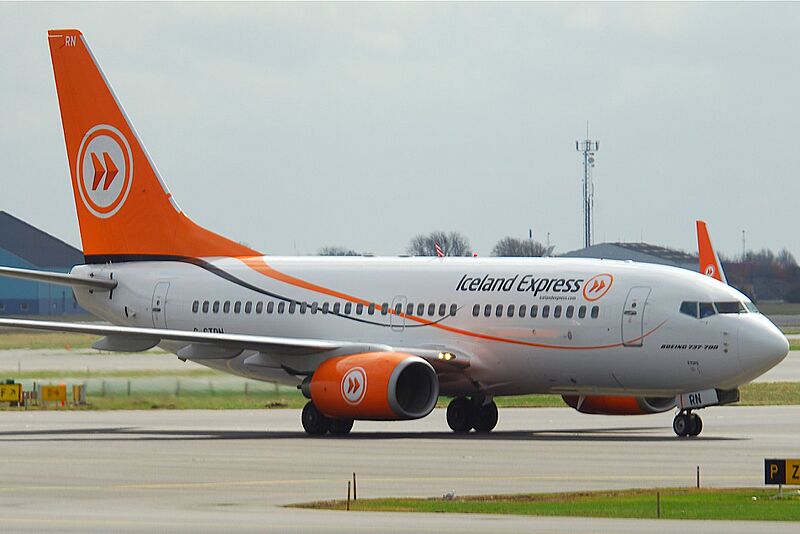 Iceland Express Boeing 737-7L9; G-STRN@CPH;08.04.2011 593dr (5602902368)