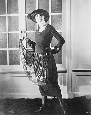 Archivo:Leatrice Joy