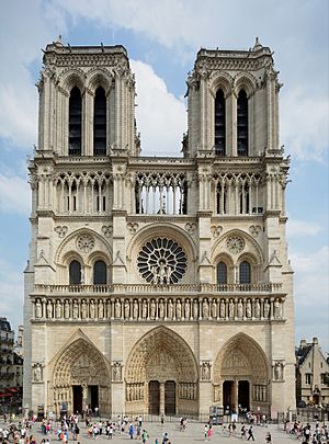 Notre-Dame de Paris 2013-07-24.jpg