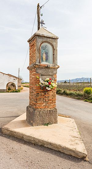 Archivo:Peirón de la Virgen del Tremedal, Calatorao, Zaragoza, España, 2018-04-05, DD 45