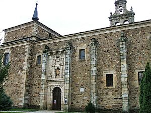 Archivo:San Miguel de las Dueñas 02