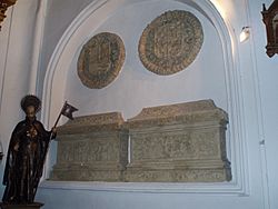 Archivo:Sepulcros de la familia González de Aguilar y Fernández de Córdoba. Iglesia de San Hipólito de Córdoba