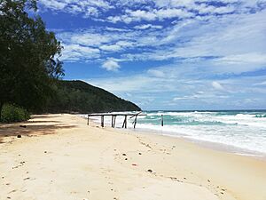 Archivo:Sunset Beach, Koh Rong Ranloem - 1