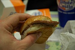 Archivo:White Castle hamburger