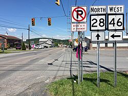 2016-06-18 12 01 31 View north along West Virginia Route 28 (Washington Street) at West Virginia State Route 46 (Green Street) in Fort Ashby, Mineral County, West Virginia.jpg