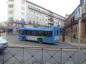 Avila 49 bus by-dpc.jpg