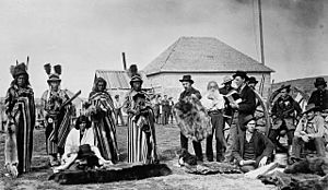 Archivo:Big Bear at Fort Pitt, Saskatchewan, in 1884
