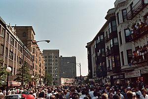 Archivo:Chicago Pride Parade 1985 030