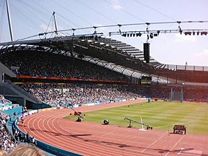Archivo:City of Manchester Stadium 2002