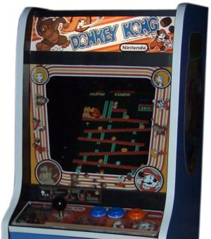 Archivo:Donkey Kong arcade at the QuakeCon 2005 (cropped)