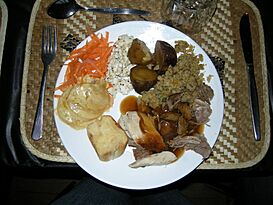 Hāngi dinner.jpg