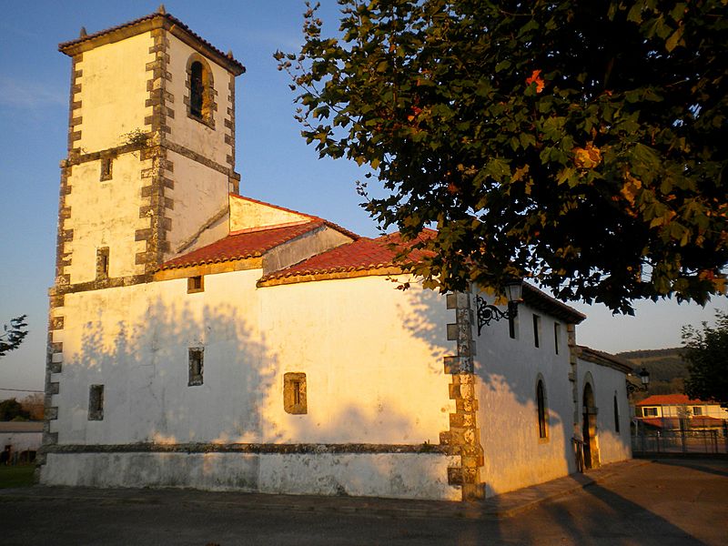 Iglesia de San Salvador, Castenedo (Ribamontán al Mar) - panoramio