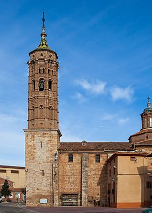 Archivo:Iglesia de la Asunción, Báguena, Teruel, España, 2014-01-08, DD 04