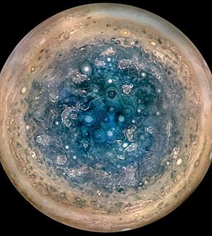 Archivo:PIA21641-Jupiter-SouthernStorms-JunoCam-20170525