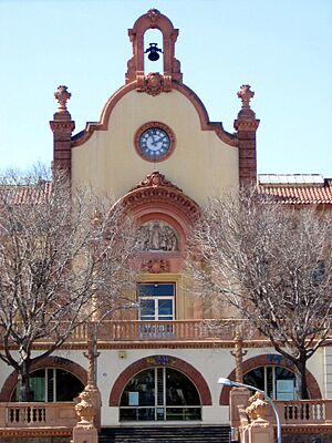 Archivo:Patronat Ribas2