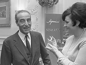 Archivo:Robert Ricci (1966)