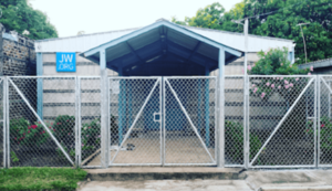 Archivo:Salon del Reino de los Testigos de Jehová