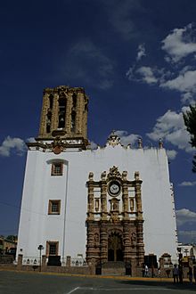 Archivo:San Juan Bautista Parish in Zimapan, Hidalgo, Mexico