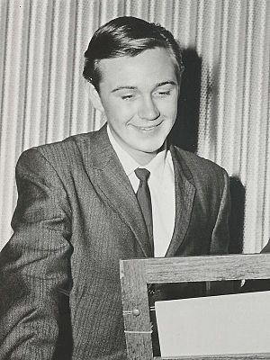 Tommy Kirk in 1960.jpg