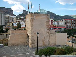 Archivo:Torre de Na Valora, Alcoi