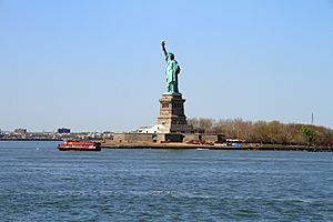 Archivo:USA-NYC-Liberty Island
