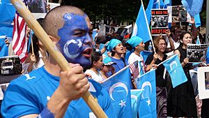 Archivo:Uyghurprotest DC 2