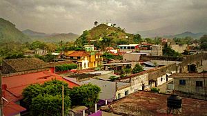 Archivo:Vista desde la Parroquia de Colipa