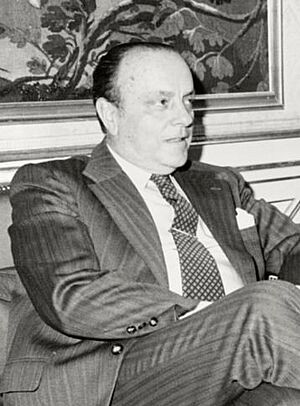 Archivo:(Fraga) Felipe González recibe al presidente de Alianza Popular (cropped)