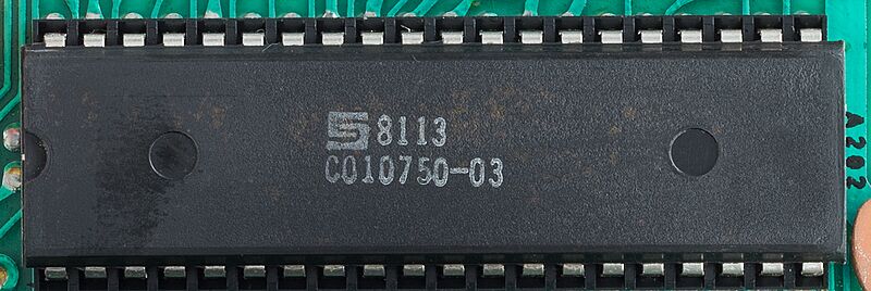 Atari-2600-Six-Switch-Motherboard-Flat (cropped)