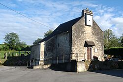 Berrogaineko eliza Église Saint-Thomas Berrogain.jpg