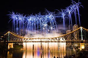 Archivo:Brisbane Riverfire 2009 Bridge