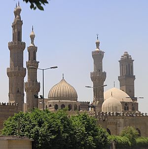 Archivo:Cairo - Islamic district - Al Azhar Mosque and University