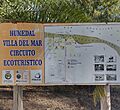 Cartel especificando el circuito ecoturístico sobre los humedales en la localidad de Villa del Mar