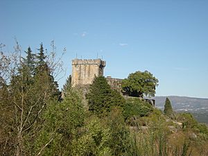 Archivo:Castillo de Sobroso (5734260583)