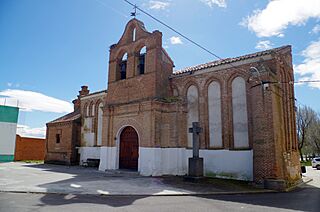 Cervillego de la Cruz 03 iglesia by-dpc.jpg