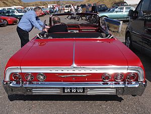 Archivo:Chevrolet Impala dutch licence registration DR-18-00 pic4