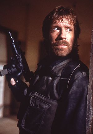 Archivo:Chuck Norris, The Delta Force 1986