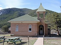 Dumont School.JPG