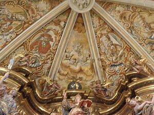 Archivo:El Miracle - Esglesia - Interior 04