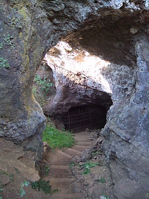 Archivo:Entrada a la Mina Romana