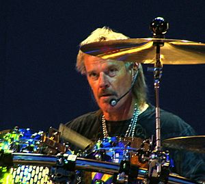 Frank Beard ZZ Top BBK Live 2008.jpg