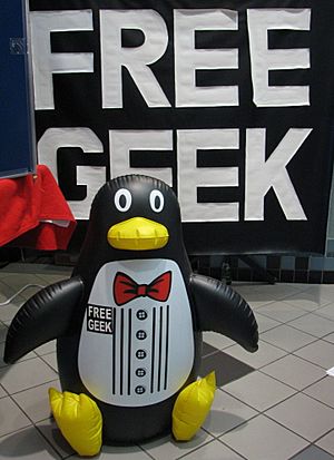 Archivo:Free Geekguin