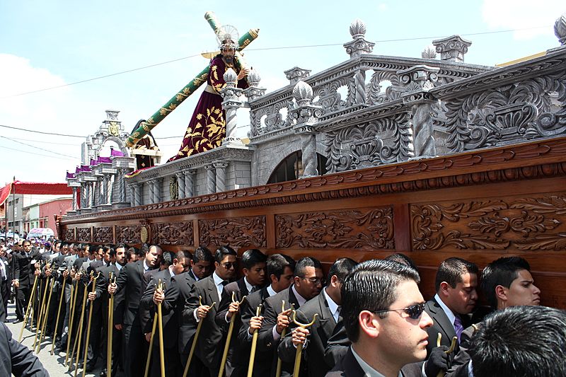Guatemala City, Semana Santa procession (15339136173)