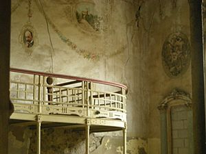 Archivo:Interior del teatro Cervantes