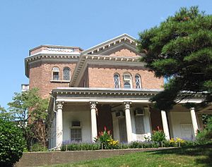 Archivo:Litchfield Villa jeh