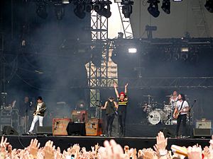 Archivo:My Chemical Romance at Paris, 2011