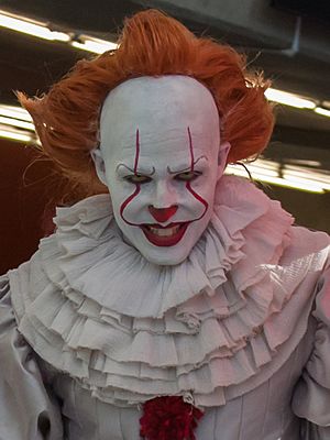 Archivo:Pennywise Cosplay 2