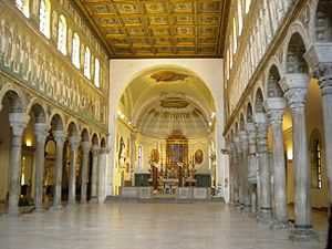 Archivo:Ravenna Basilica di Sant'Apollinare Nuovo